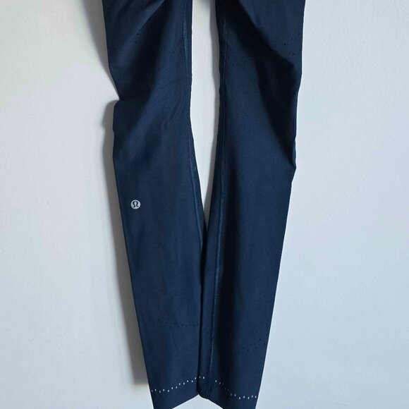 Lululemon Zoned In Tight 27” – Night Diver – Size 4 – Women’s Running Leggings - Picture 3 of 8